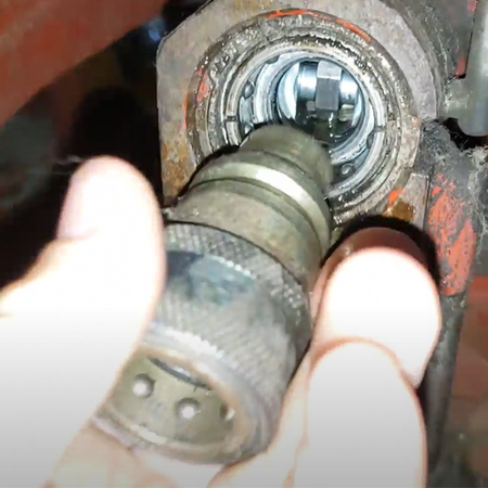 Attach Pioneer Implement to International 1086