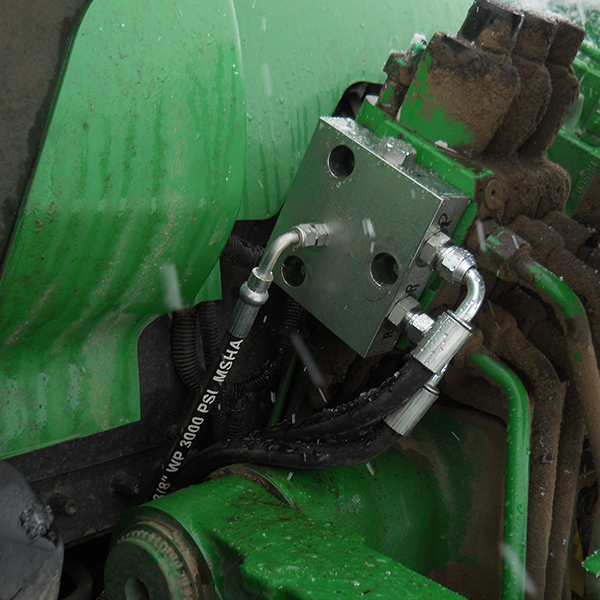 Power Beyond Block Kit for JD 7000 Series Tractors